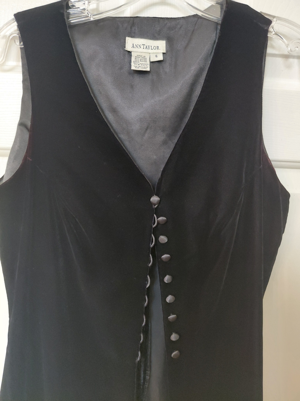 Ann Taylor Black Velvet Sleeveless Button-Front Jacket - Picture 6 of 6